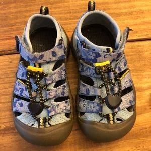 Kids shoes